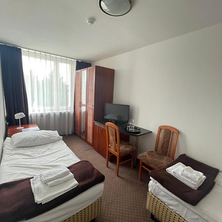 Plonia Economy Hostel Szczecin Luaran gambar