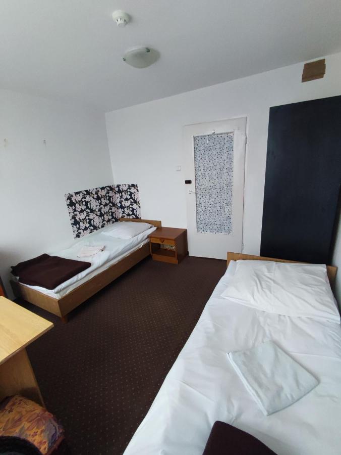 Plonia Economy Hostel Szczecin Luaran gambar
