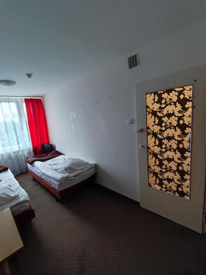 Plonia Economy Hostel Szczecin Luaran gambar
